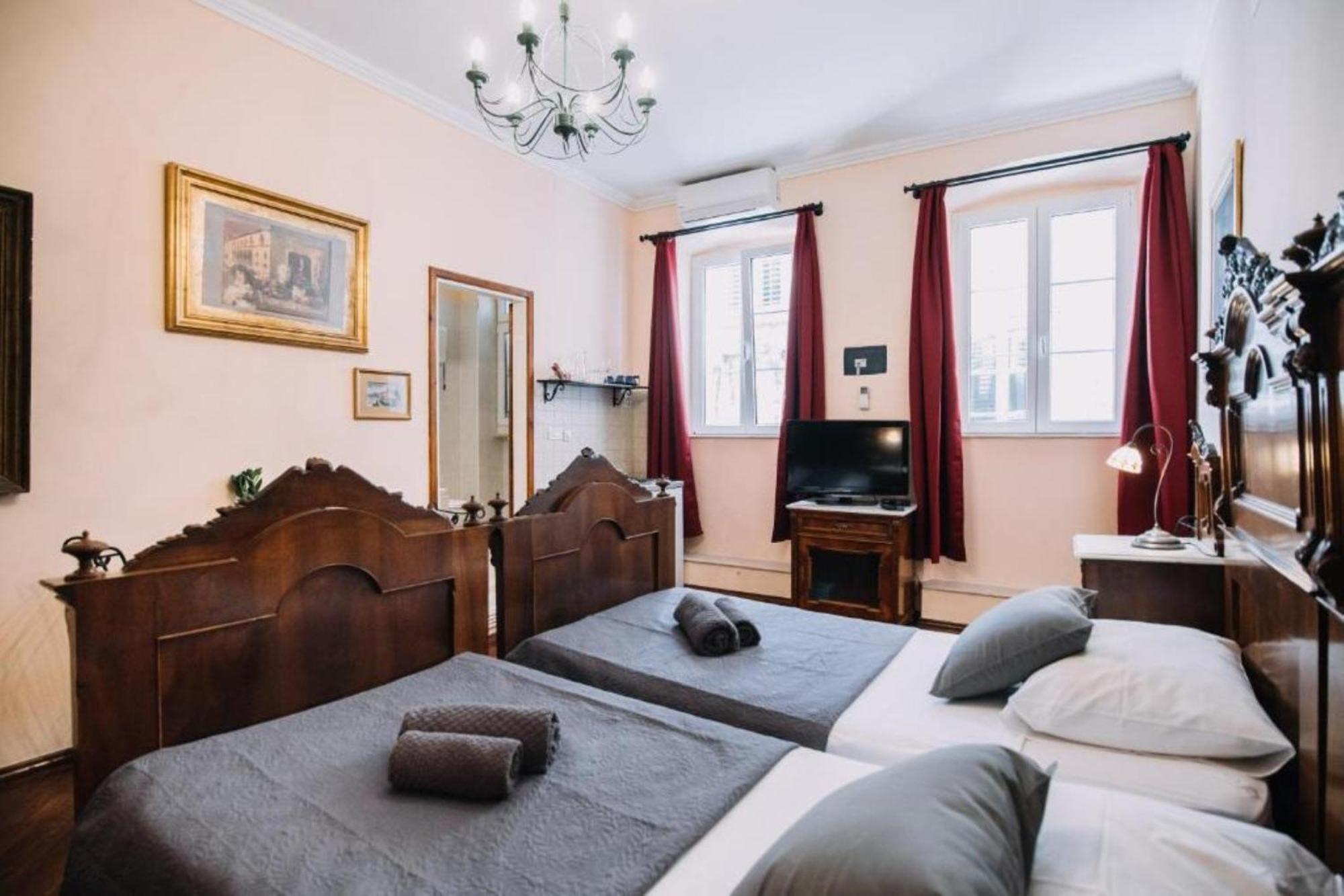 Amoret Apartments دوبروفينك المظهر الخارجي الصورة